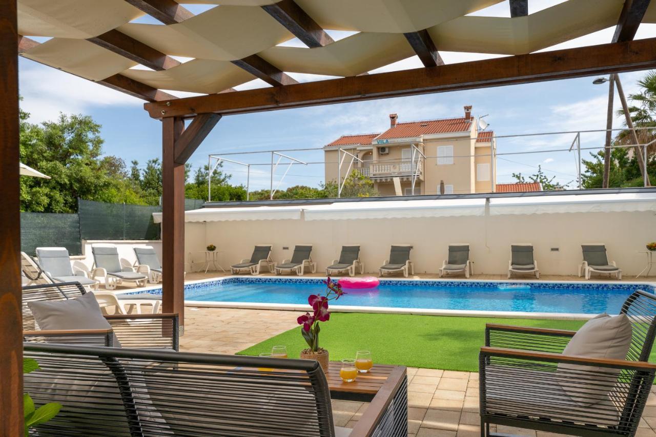Villa Mirela Petrcane Exterior photo